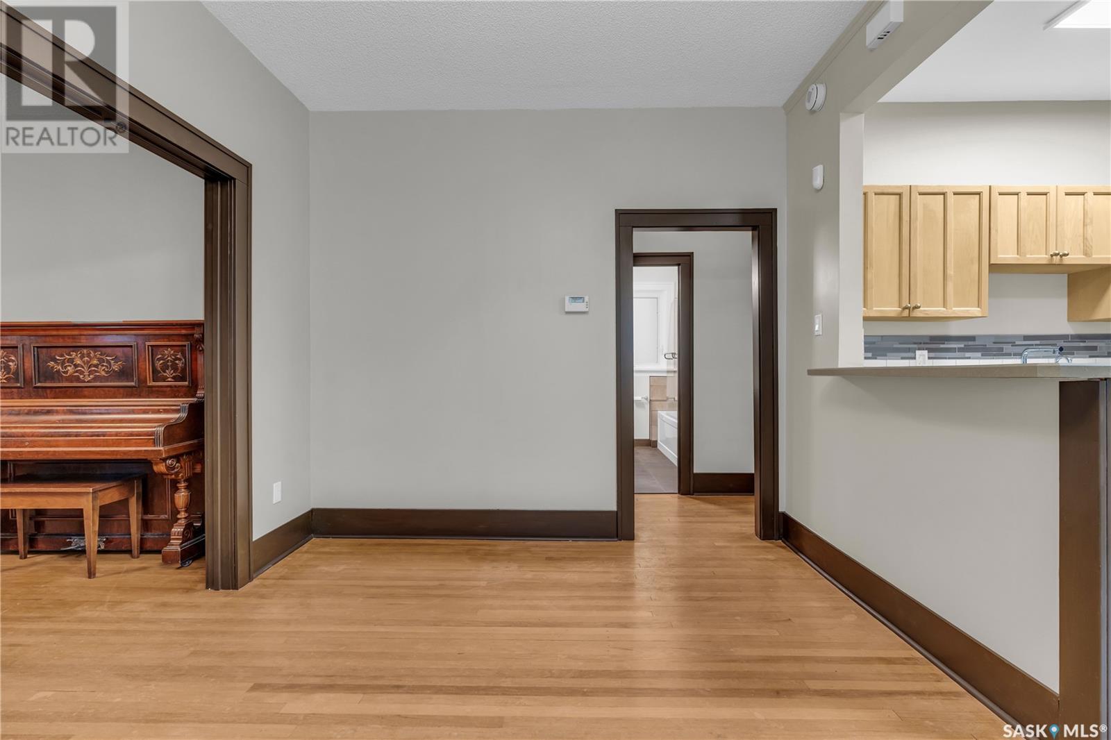 Photo 18 of 2245 Garnet Street, Regina SK