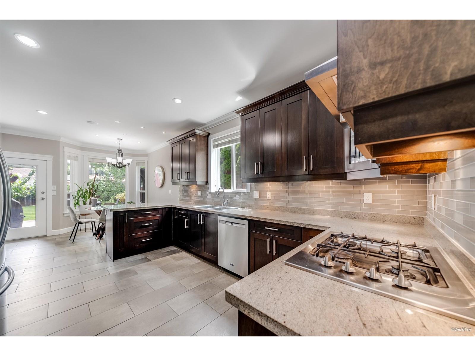 Photo 29 of 15688 92 Avenue, Surrey BC