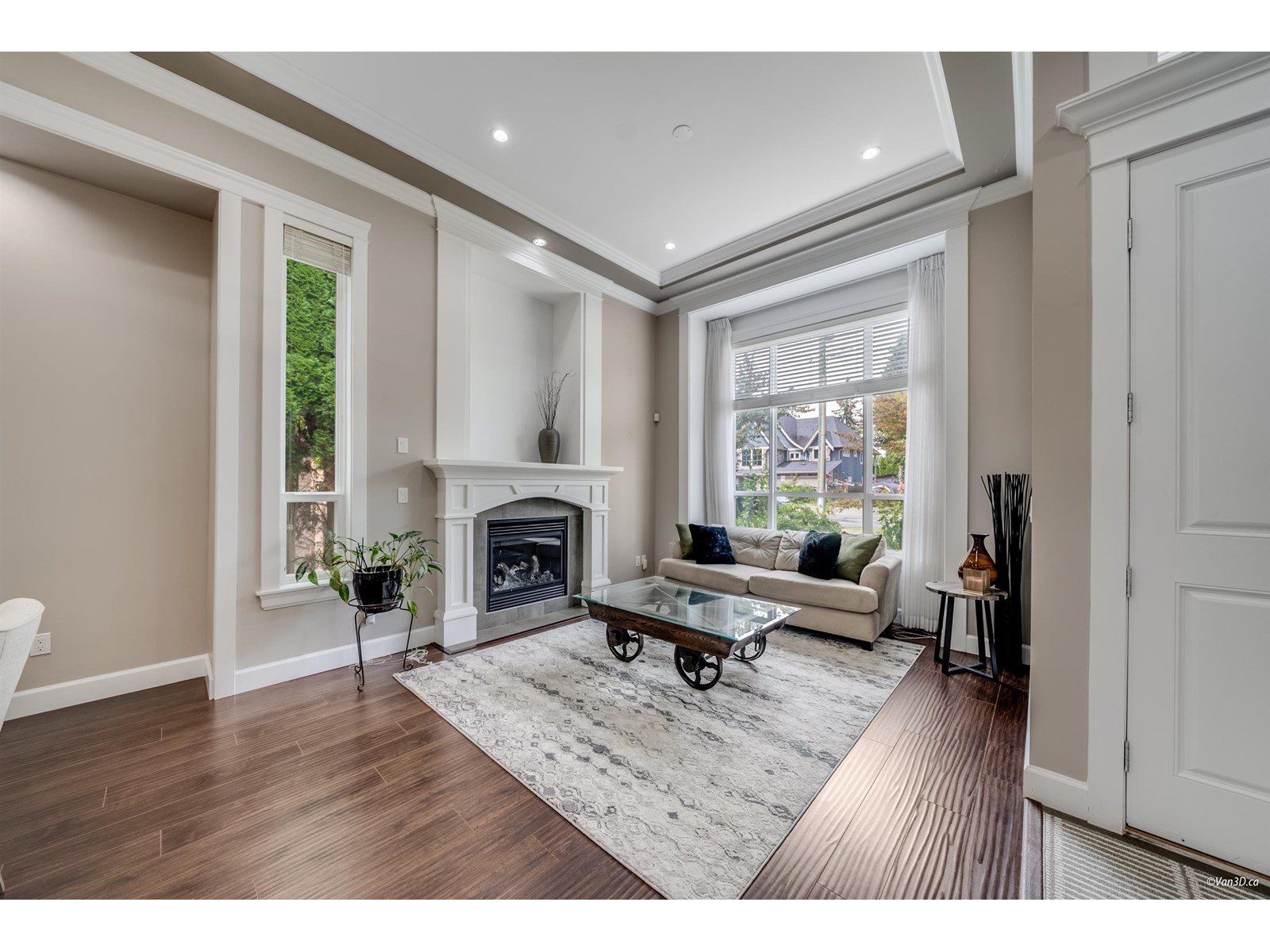 Photo 11 of 15688 92 Avenue, Surrey BC