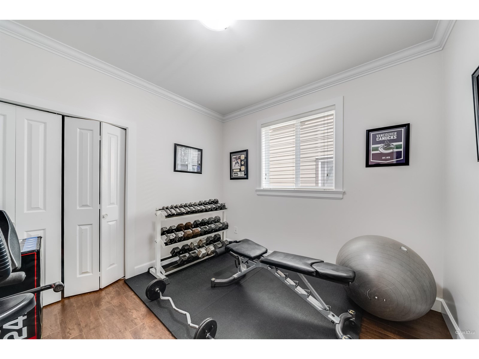 Photo 6 of 15688 92 Avenue, Surrey BC