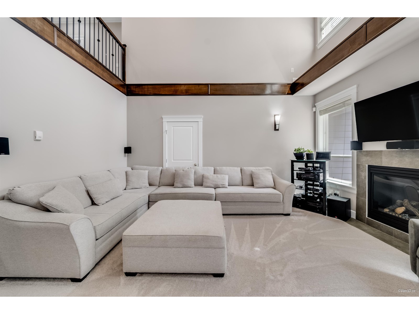 Photo 33 of 15688 92 Avenue, Surrey BC