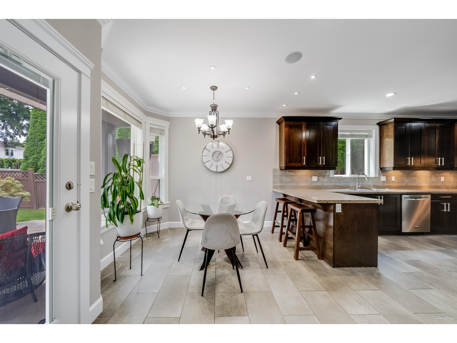 Photo 25 of 15688 92 Avenue, Surrey BC