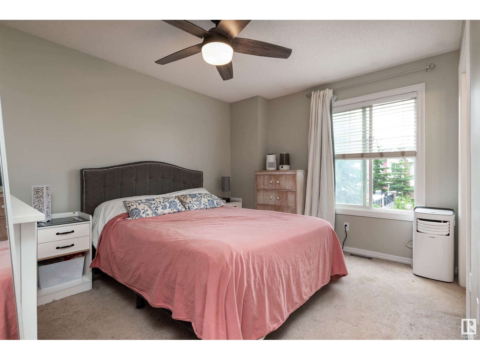 Photo 12 of 30 2336 Aspen Tr, Sherwood Park AB