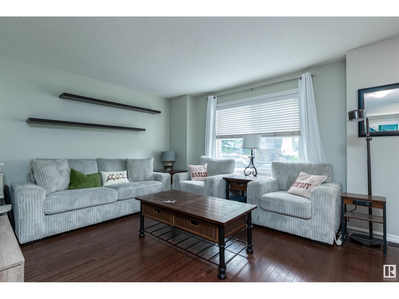 Photo 4 of 30 2336 Aspen Tr, Sherwood Park AB