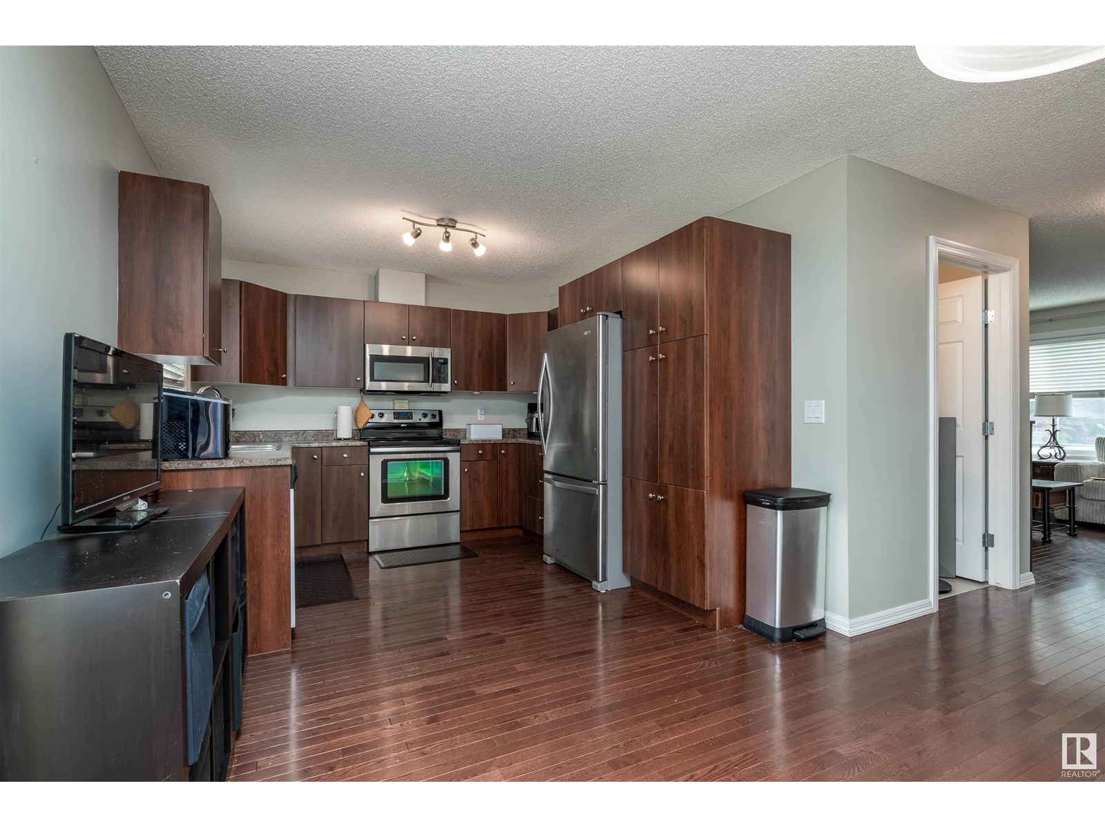 Photo 6 of 30 2336 Aspen Tr, Sherwood Park AB