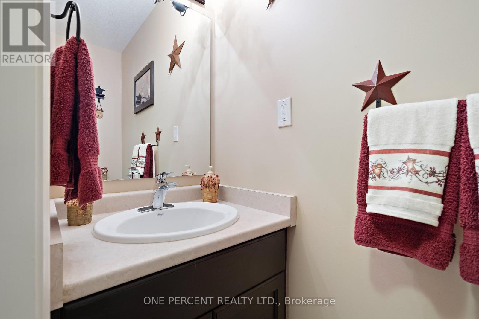 Photo 19 of 237 Carrol Street, Wellington North ON