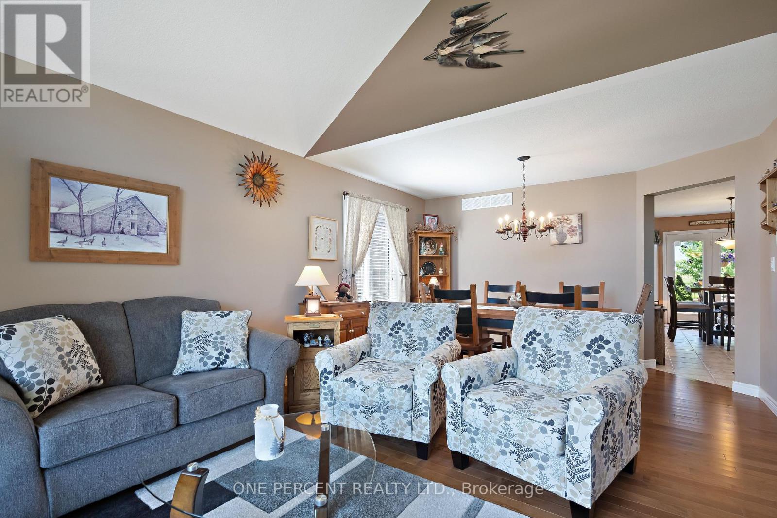 Photo 7 of 237 Carrol Street, Wellington North ON
