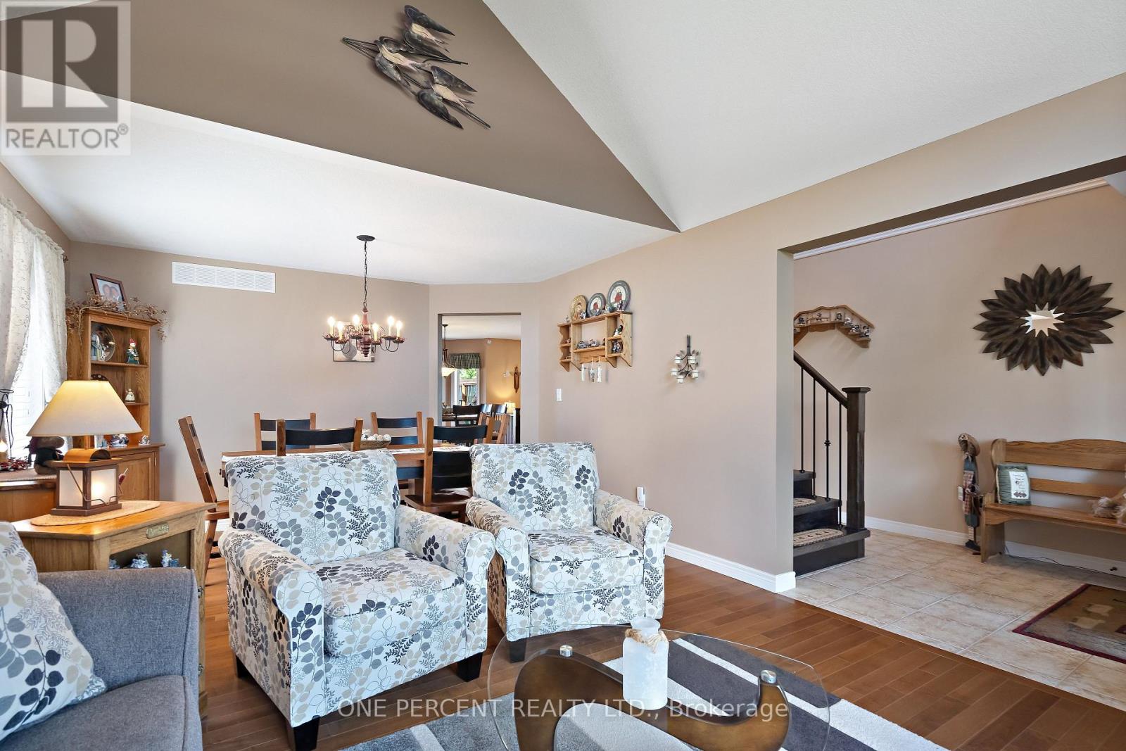 Photo 8 of 237 Carrol Street, Wellington North ON