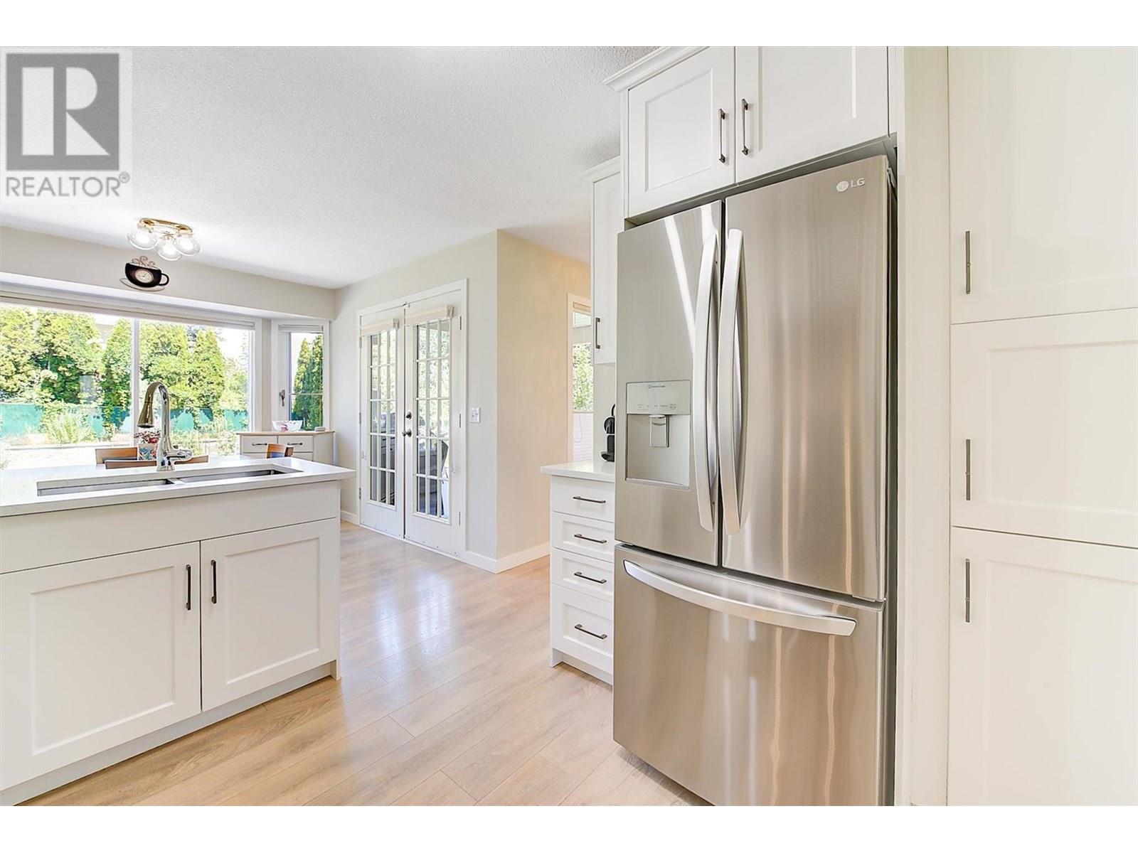  482 Curlew Drive, Kelowna