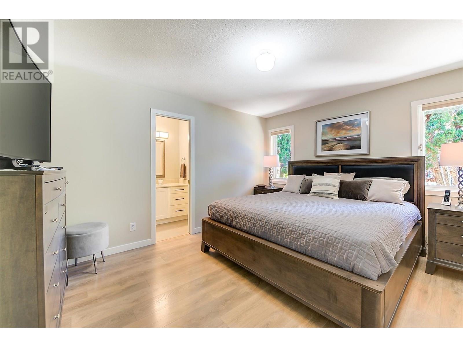  482 Curlew Drive, Kelowna