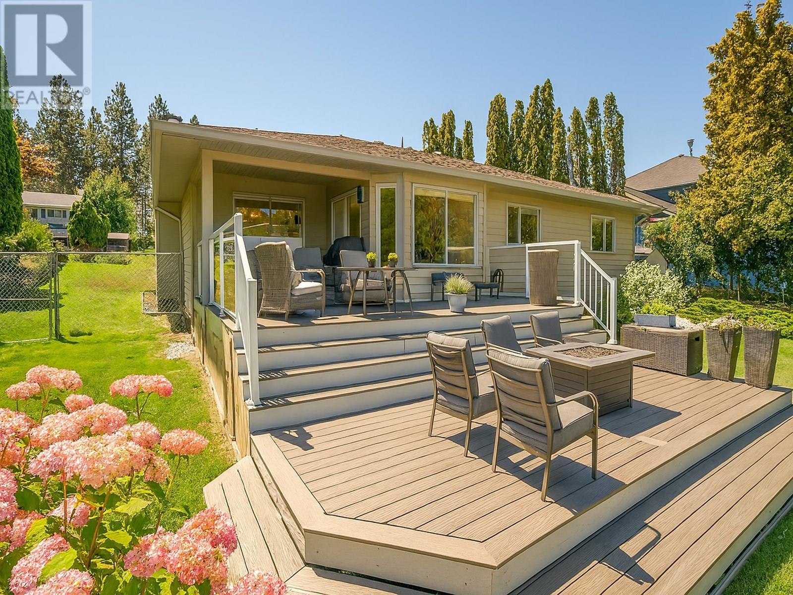  482 Curlew Drive, Kelowna