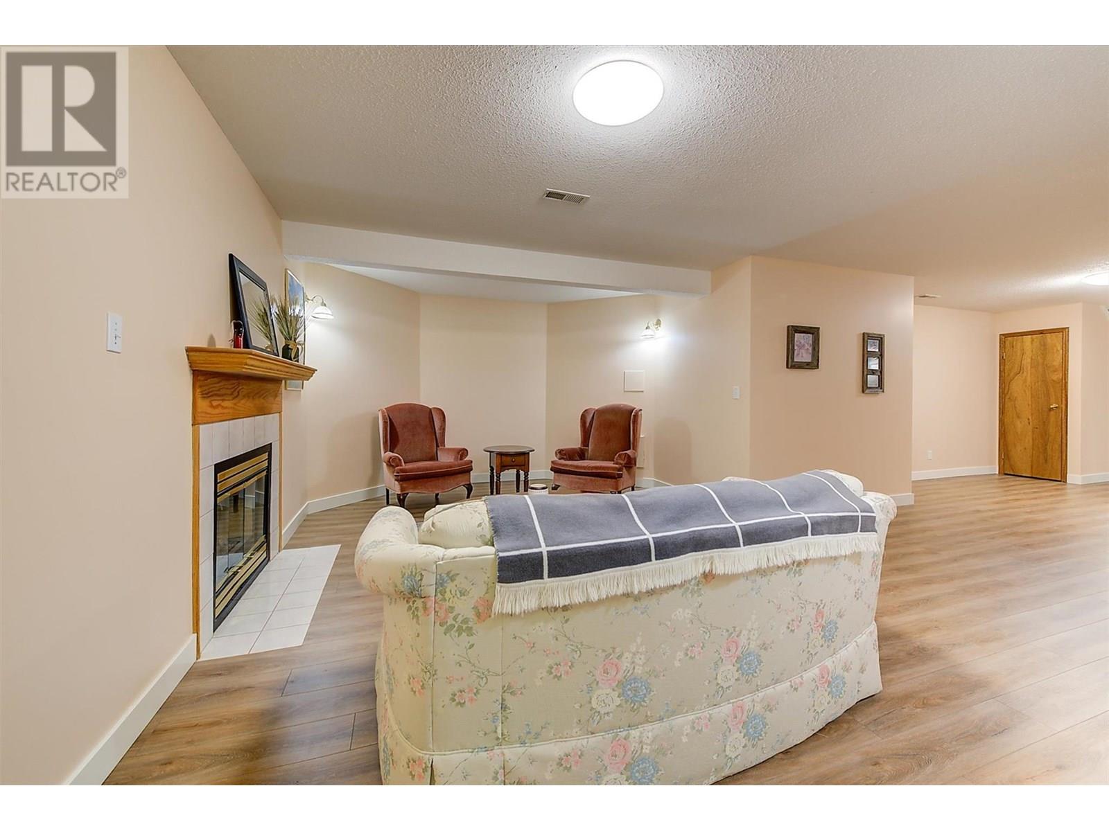  482 Curlew Drive, Kelowna