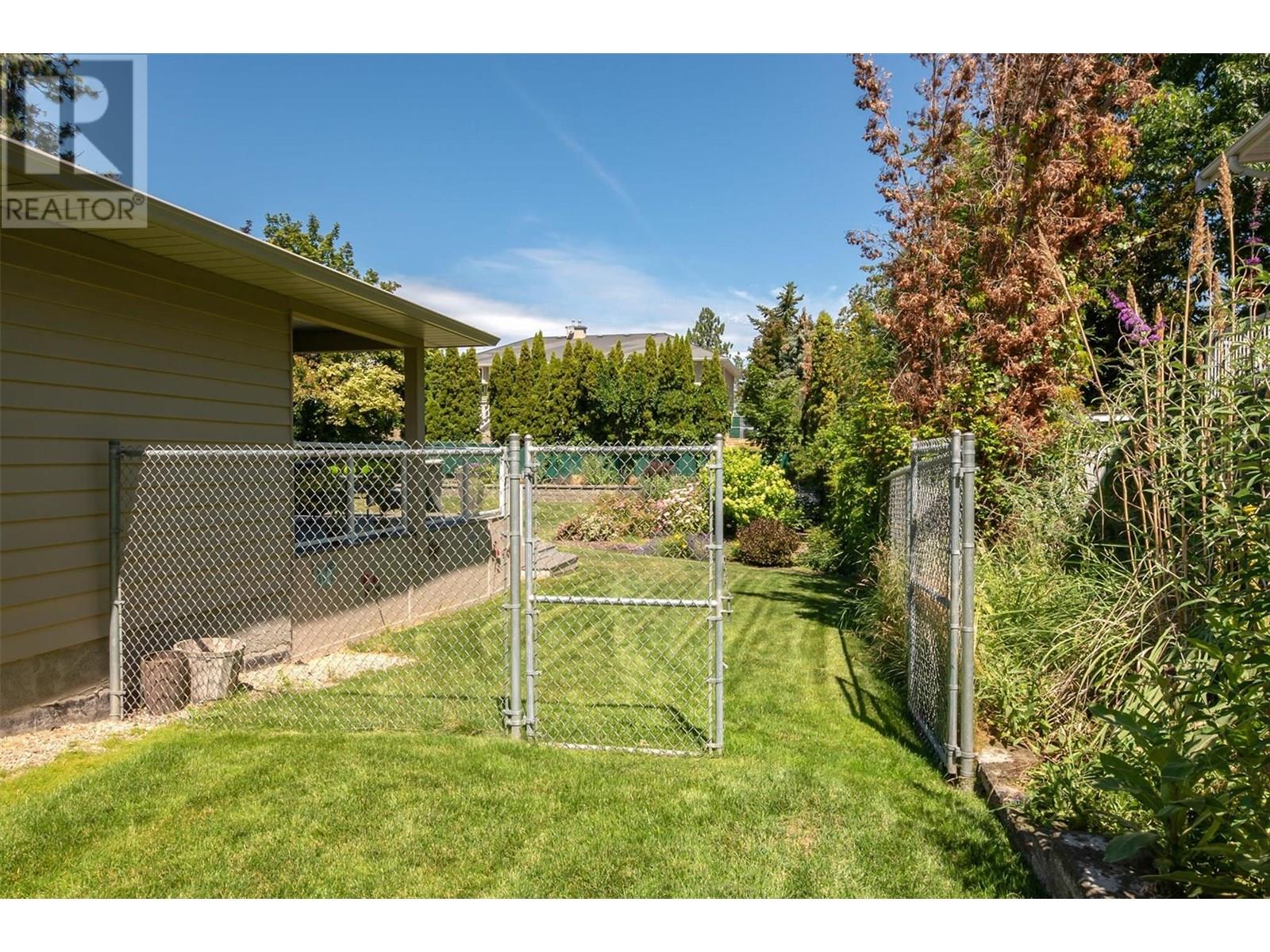  482 Curlew Drive, Kelowna