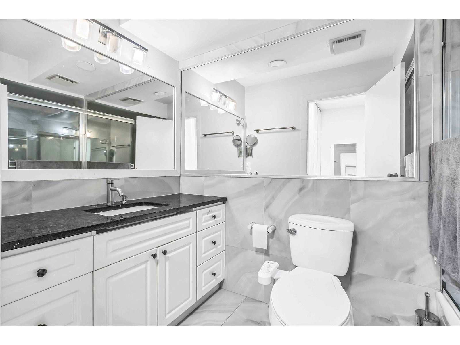 Photo 18 of 102 7155 134 Street, Surrey BC