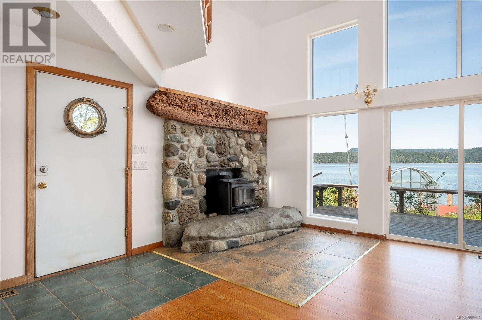 Photo 12 of 5185 Gainsberg Rd, Bowser BC