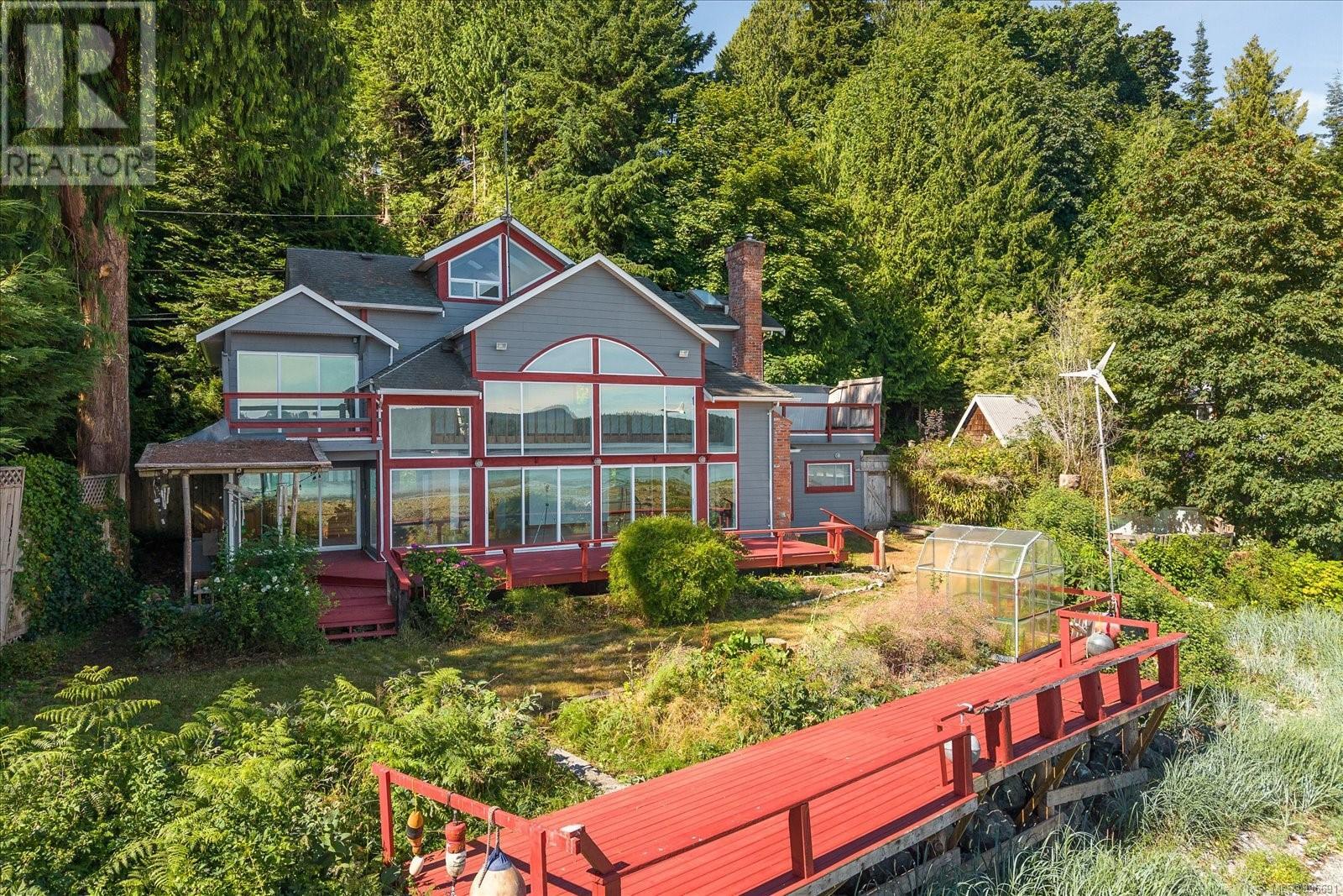 Photo 3 of 5185 Gainsberg Rd, Bowser BC