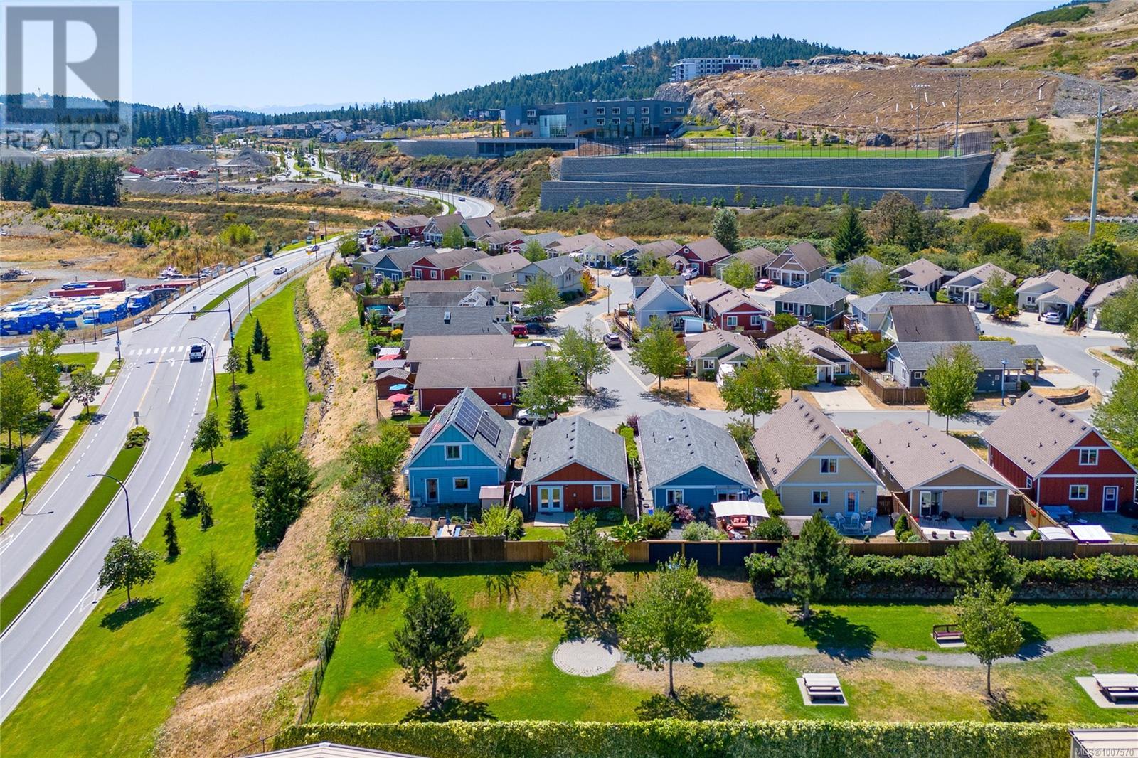 Photo 3 of 2876 Orange Blossom Cres, Langford BC