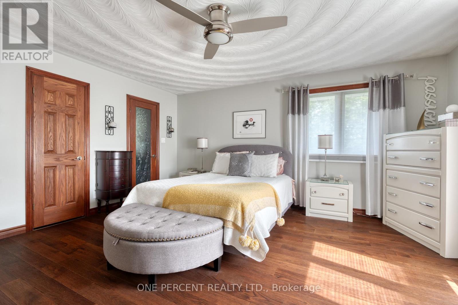 Photo 28 of 15 Marquette Drive, Kitchener ON