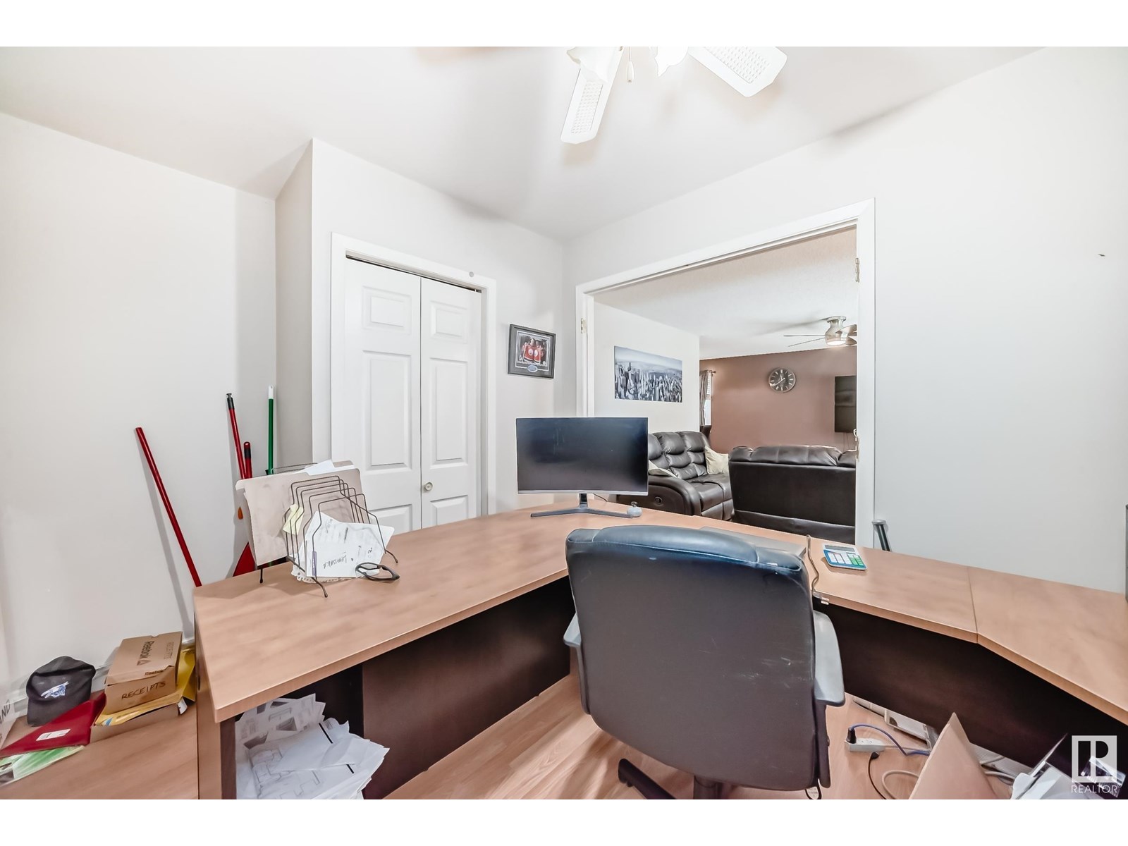 Photo 15 of 44 Grandin Rd, St Albert AB