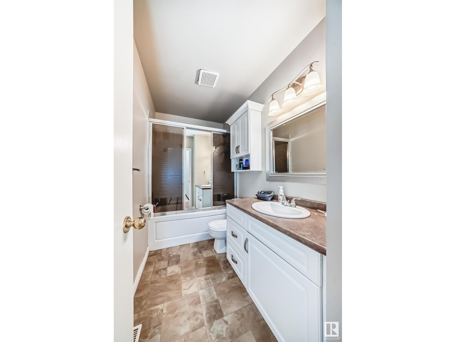 Photo 19 of 44 Grandin Rd, St Albert AB