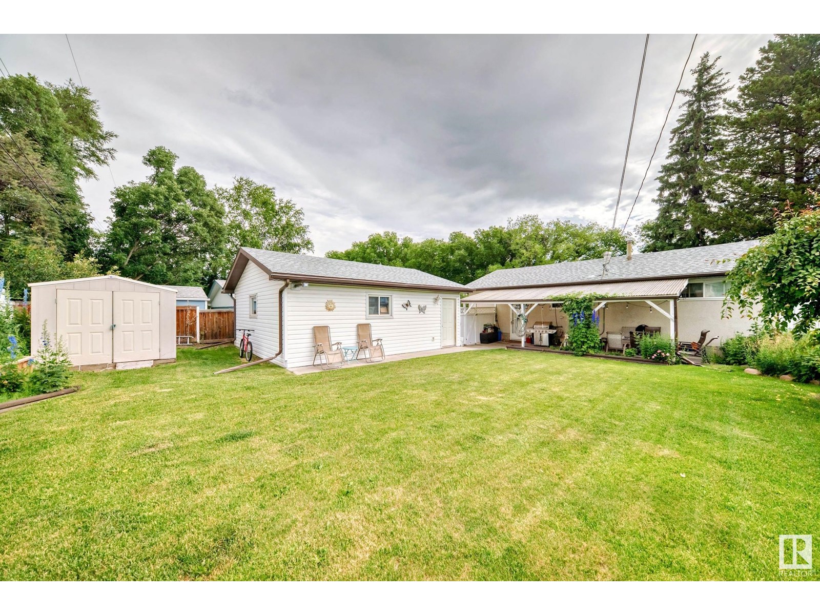 Photo 32 of 44 Grandin Rd, St Albert AB