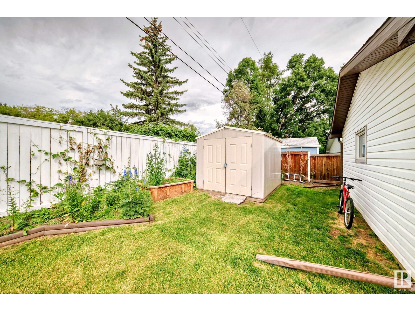 Photo 39 of 44 Grandin Rd, St Albert AB