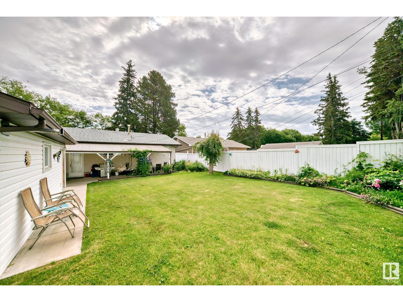 Photo 40 of 44 Grandin Rd, St Albert AB