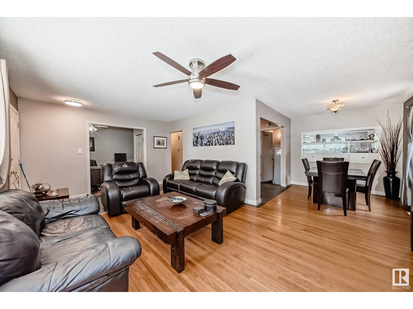 Photo 6 of 44 Grandin Rd, St Albert AB