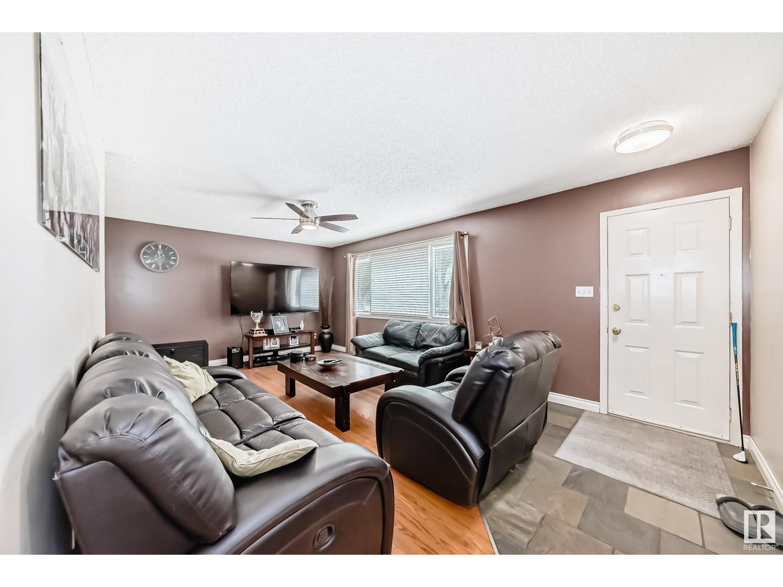 Photo 9 of 44 Grandin Rd, St Albert AB
