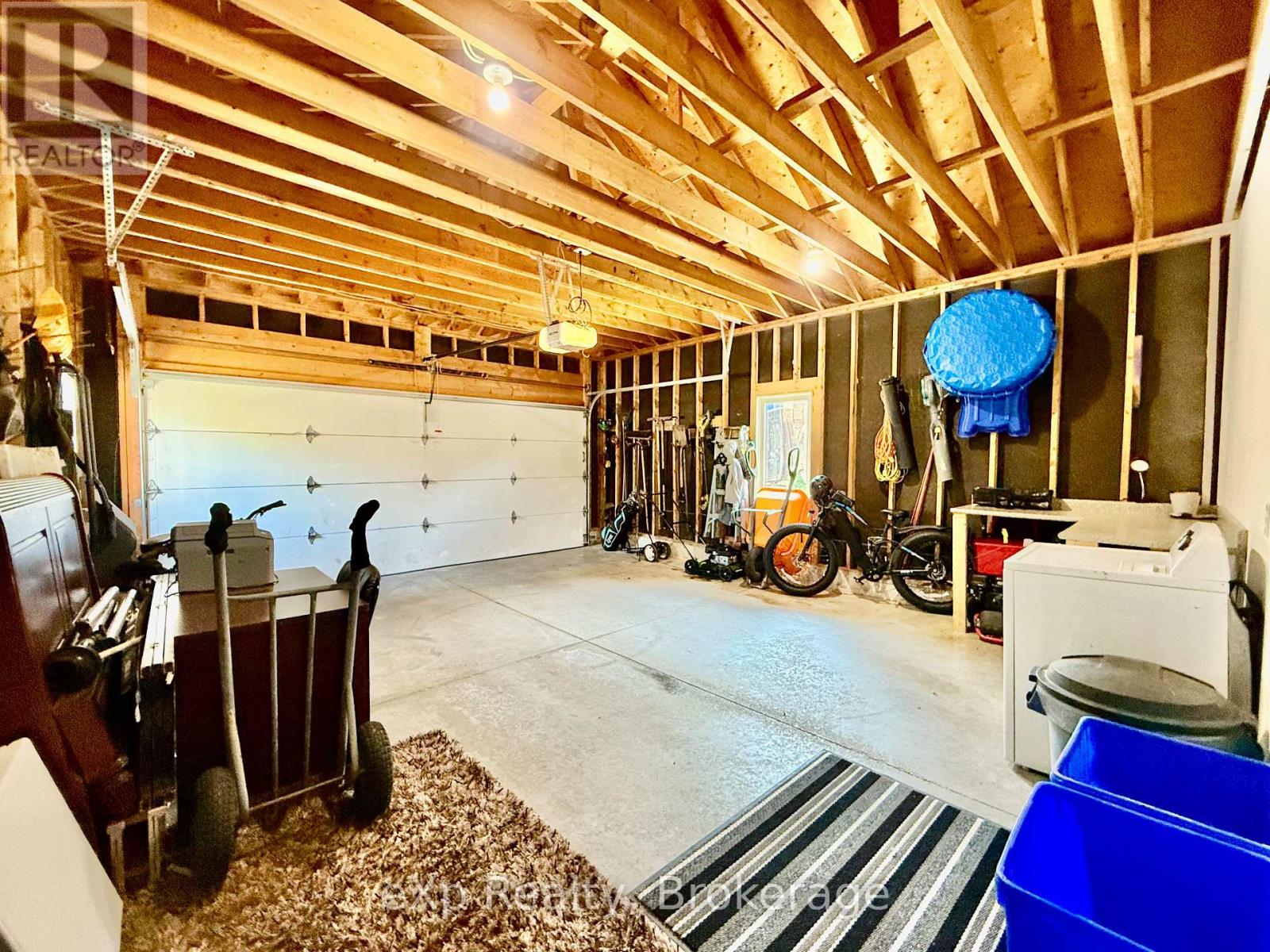 Photo 14 of 688 22nd Avenue, Hanover ON