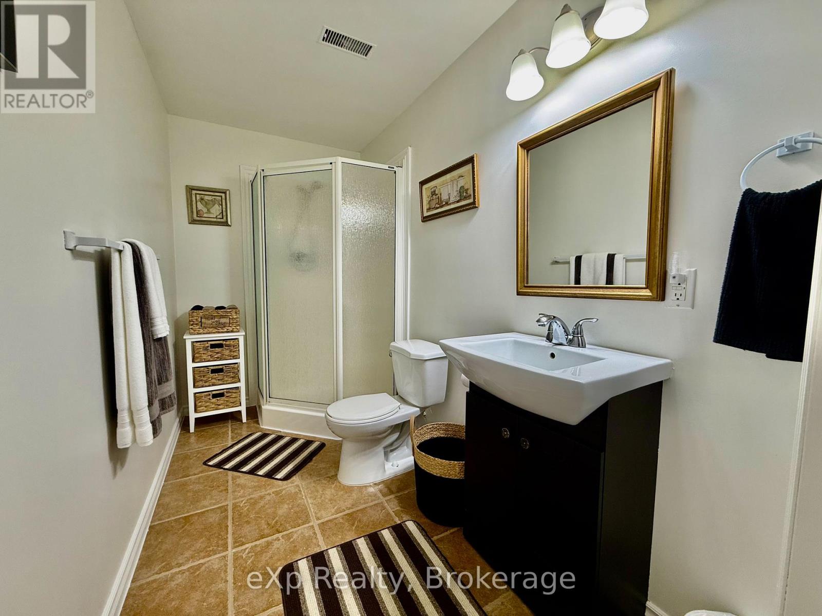 Photo 7 of 688 22nd Avenue, Hanover ON