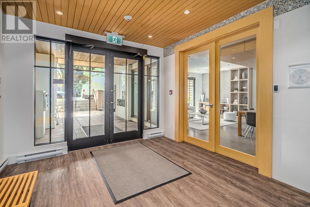 303 611 REGAN AVENUE, Coquitlam