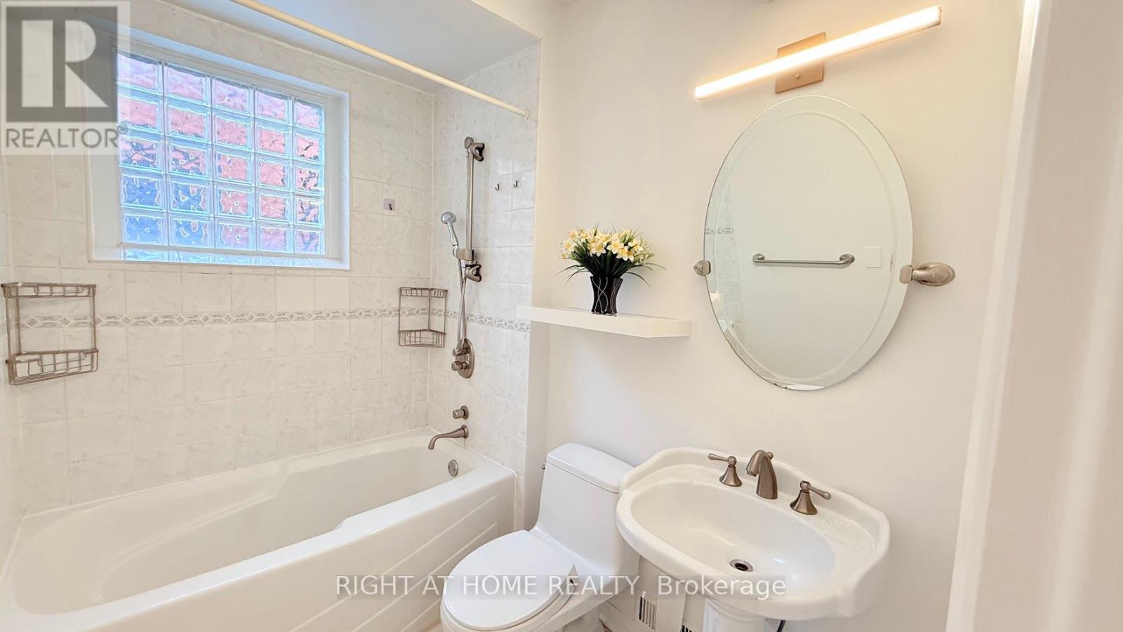 Photo 28 of 109 Sweetland Avenue, Ottawa ON