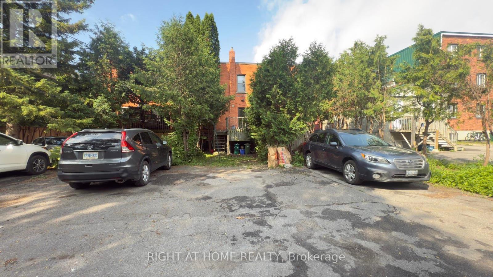 Photo 22 of 109 Sweetland Avenue, Ottawa ON