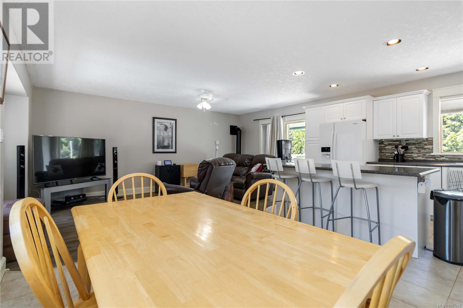 Photo 35 of 6260 Elaine Way, Central Saanich BC