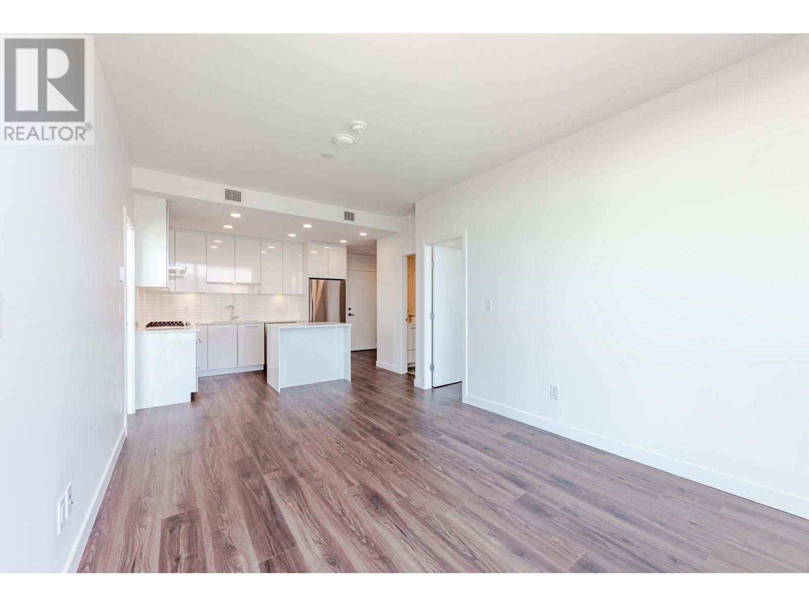Photo 10 of 4803 518 Clarke Road, Coquitlam BC