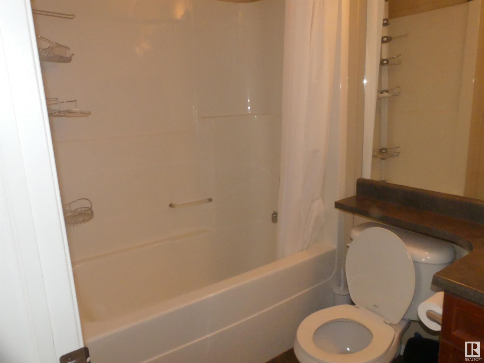 Photo 6 of 15930 139 St Nw, Edmonton AB