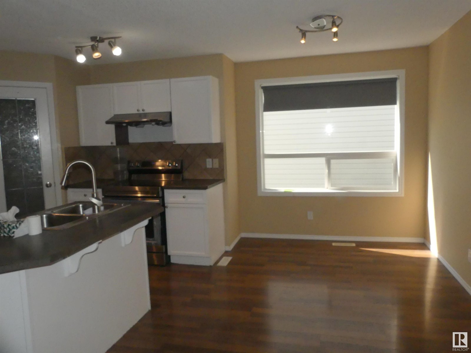 Photo 24 of 15930 139 St Nw, Edmonton AB