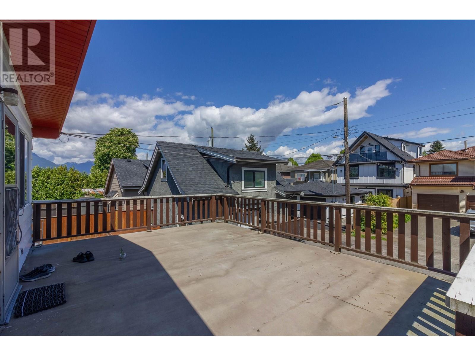Photo 17 of 1260 Rossland Street, Vancouver BC