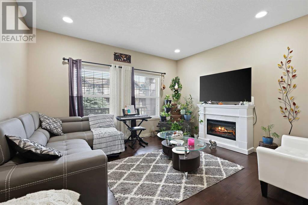 Single Family House for Sale in  Copperpond Heights SE Copperfield Calgary 