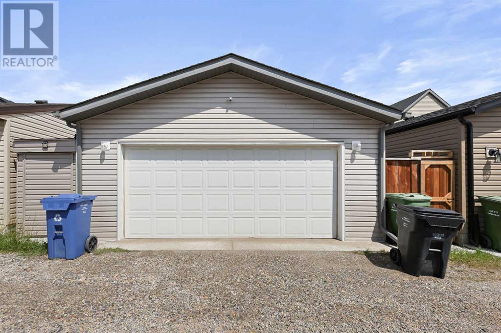 Single Family House for Sale in  Copperpond Heights SE Copperfield Calgary 