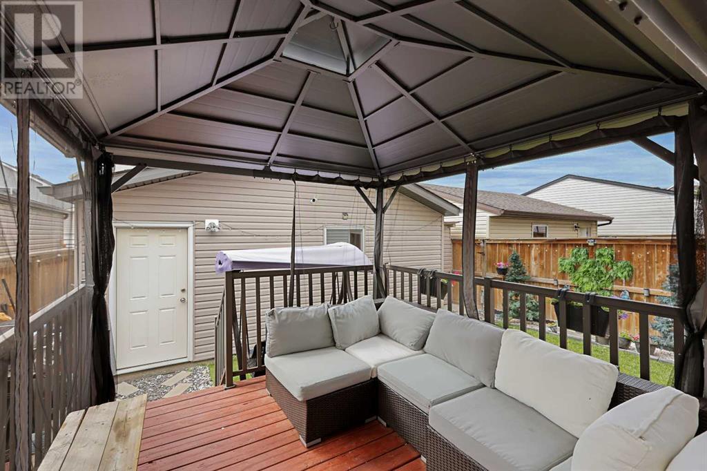 Single Family House for Sale in  Copperpond Heights SE Copperfield Calgary 