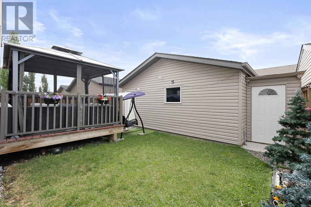 Single Family House for Sale in  Copperpond Heights SE Copperfield Calgary 