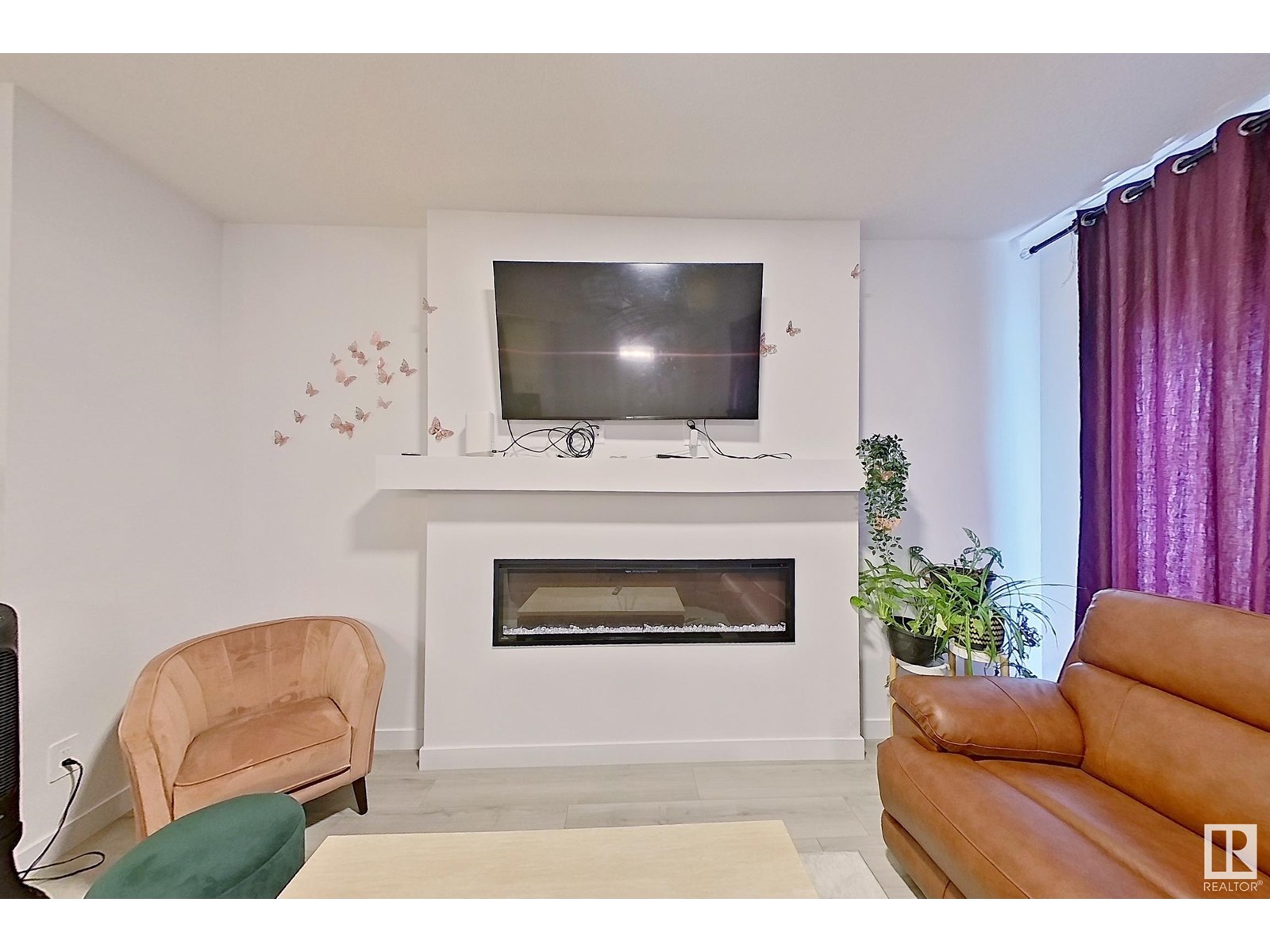 Photo 10 of 3608 214 St Nw, Edmonton AB