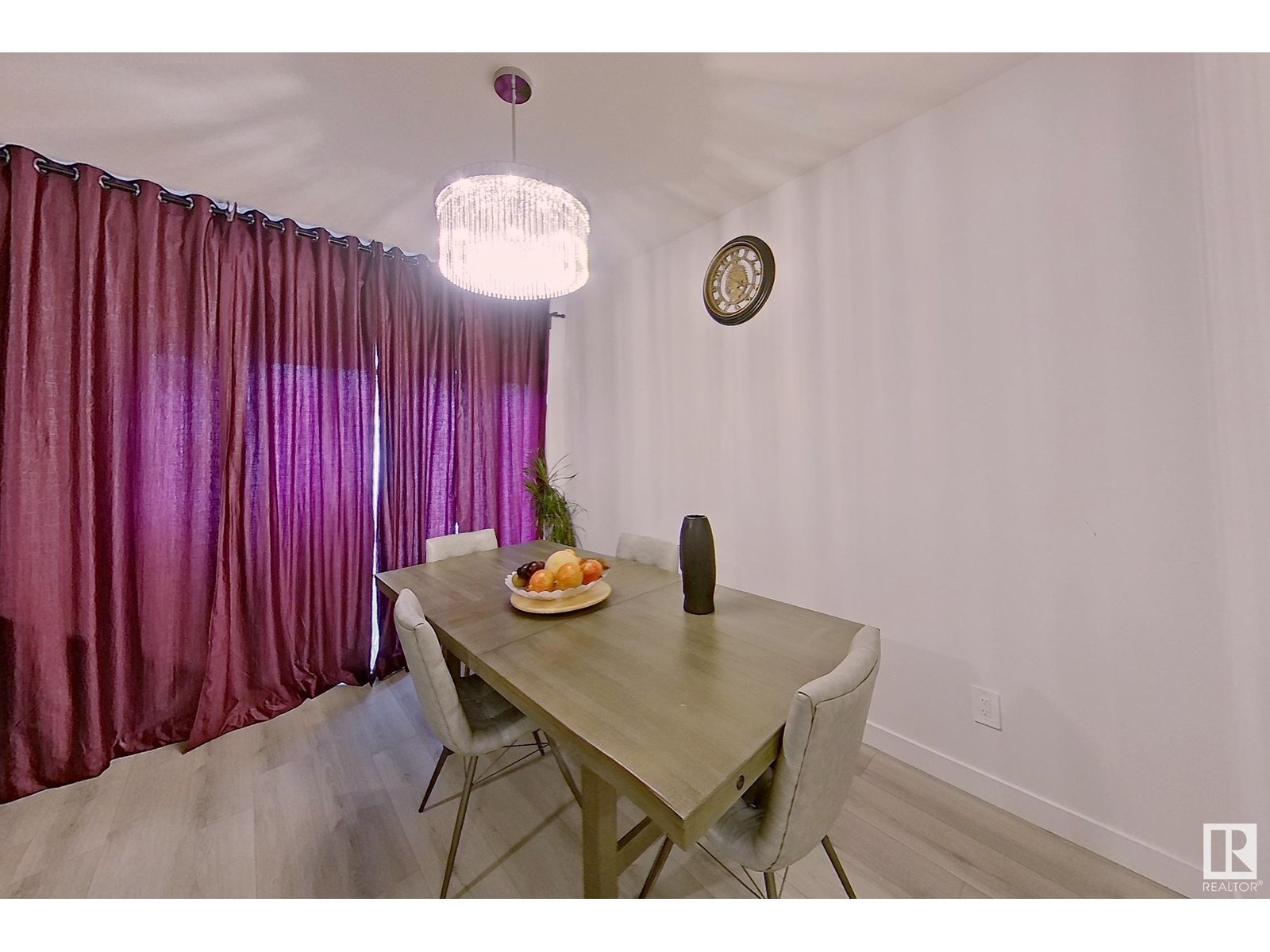 Photo 11 of 3608 214 St Nw, Edmonton AB