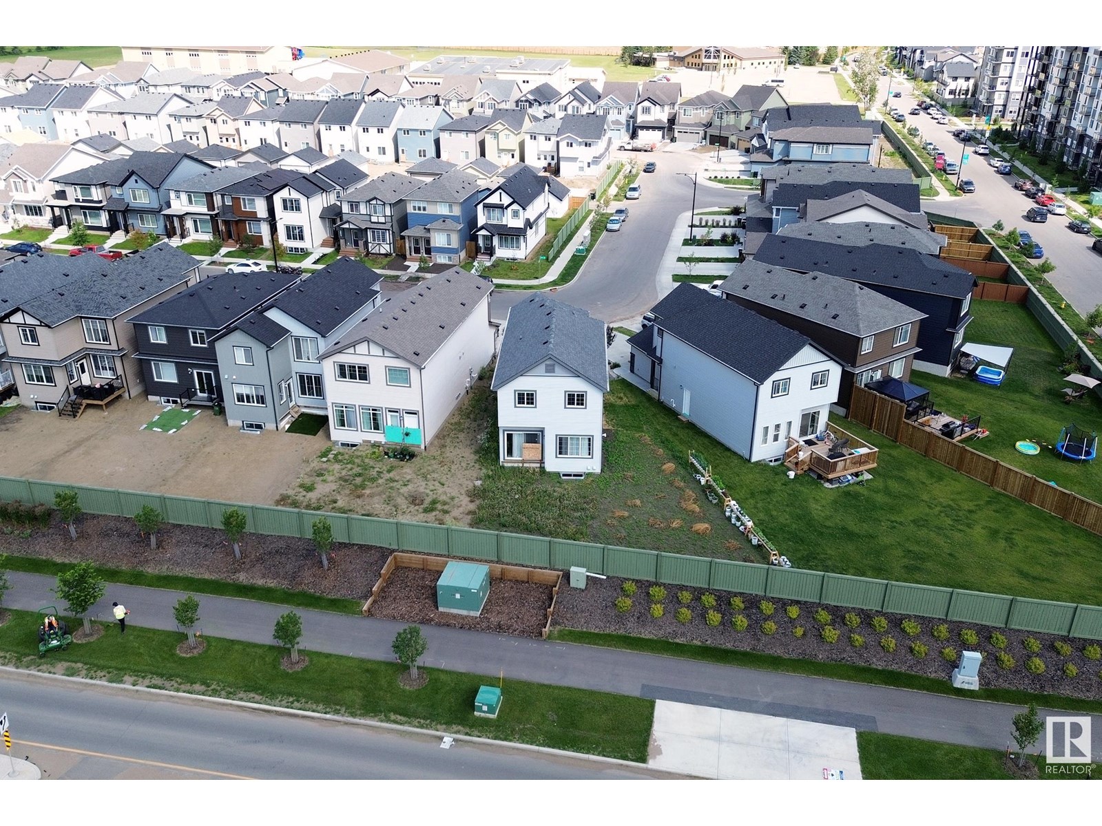Photo 38 of 3608 214 St Nw, Edmonton AB
