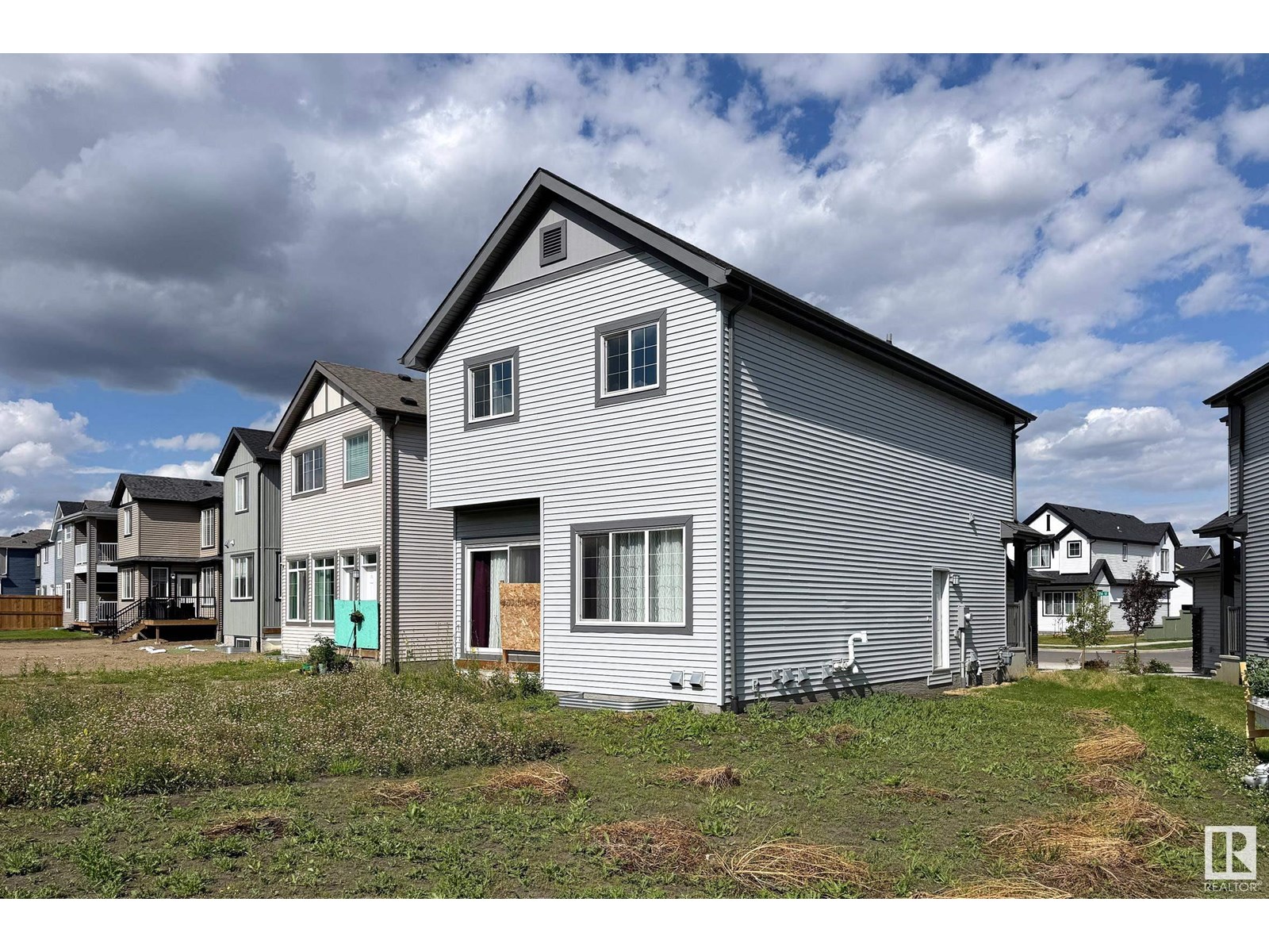 Photo 4 of 3608 214 St Nw, Edmonton AB