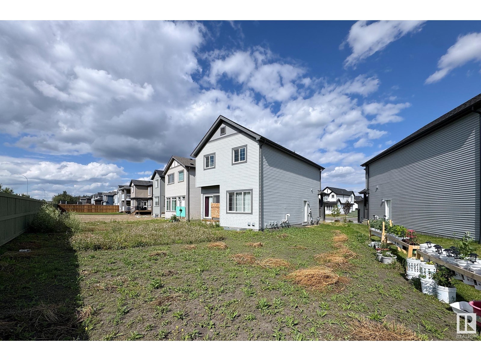 Photo 5 of 3608 214 St Nw, Edmonton AB