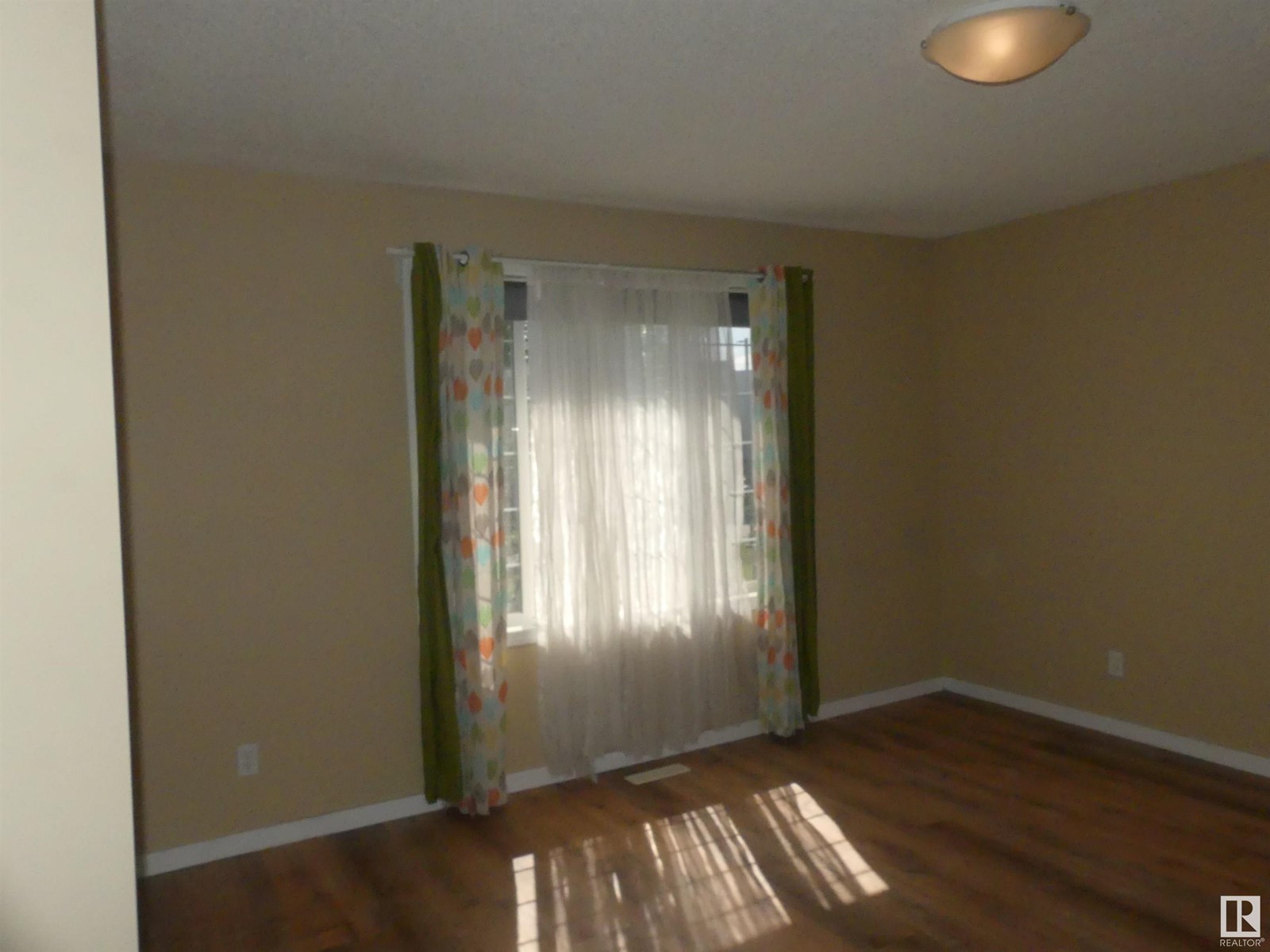Photo 37 of 15930 139 St Nw, Edmonton AB