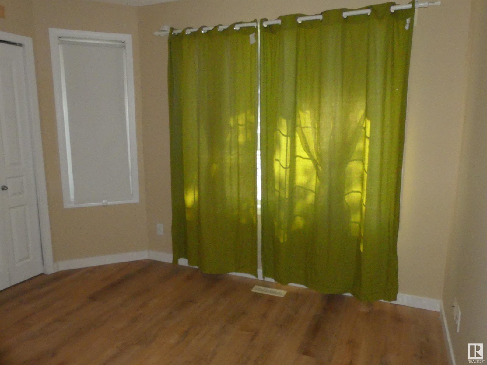 Photo 56 of 15930 139 St Nw, Edmonton AB